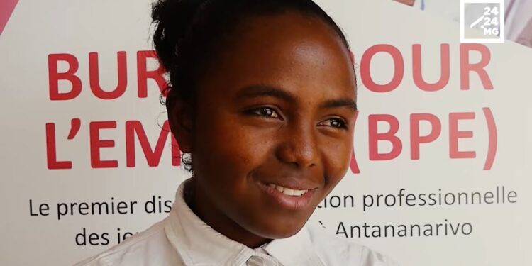 HERY MAMITIANA FITOVIANTSOA, ELECTRICIENNE STAGIAIRE – « Il faut un mental d&rsquo;acier pour faire ce travail réputé métier d&rsquo;homme »