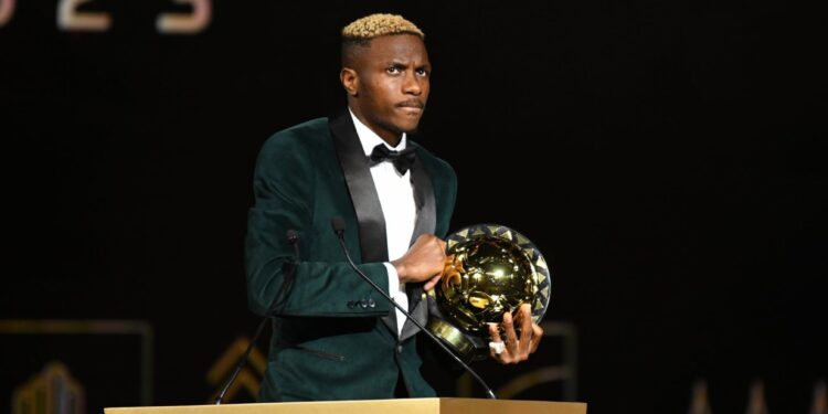 SPORT – Victor Osimhen sacré meilleur footballeur africain de 2023, les Lions de l&rsquo;Atlas remportent le trophée de la meilleure équipe masculine