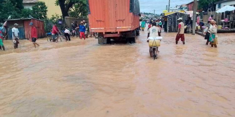 ENSEIGNEMENT – Des cours suspendus dans quelques régions de Madagascar pour cause de mauvais temps
