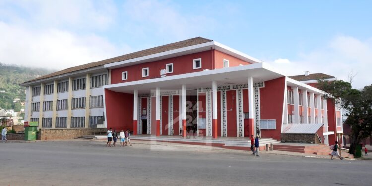 SUSPICION DE VIOL – Elle est encore « vierge », l&rsquo;affaire est classée sans suite