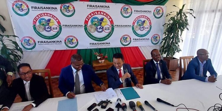 ELECTIONS – Des candidatures uniques aux législatives pour le collectif des partis « Firaisankina »