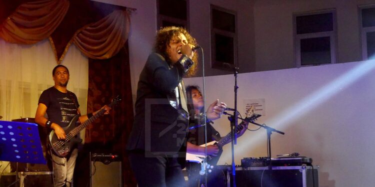 MUSIQUE – Les trois premiers singles de Ken sortiront bientôt