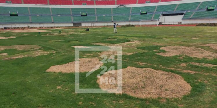 INFRASTRUCTURES – La pelouse du stade Barea se trouve en état de dégradation