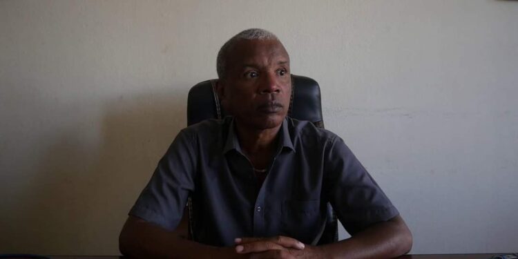 Francis Razafiarison demande aux auteurs du remix de « Madagasikara Tanindrazanay » de retirer et d’arrêter de diffuser la chanson