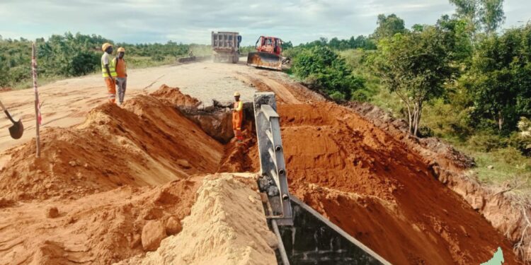 CIRCULATION – Les travaux de réhabilitation de la RN6 pour le retour de la circulation se concentrent sur les parcelles d’Ankiabe, du pont d’Ankiabe et de Mahavavy