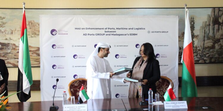 TRANSPORT MARITIME – Mémorandum d’entente signé entre Abu Dhabi Ports Group et l’EDBM