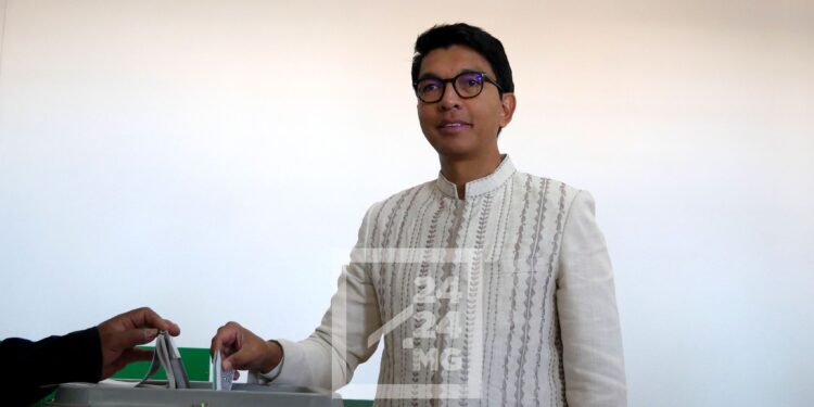 ÉGISLATIVES – Andry Rajoelina regrette que les Malgaches votent moins aux législatives