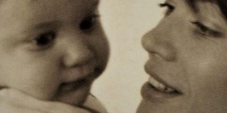 NECROLOGIE – Françoise Hardy, le départ à jamais d&rsquo;une légende de la chanson française