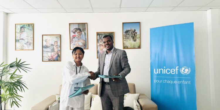 Mamisoa Fiderana Rajaonarivelo rejoint l’Unicef Madagascar en tant que Youth Advocate pour la vaccination