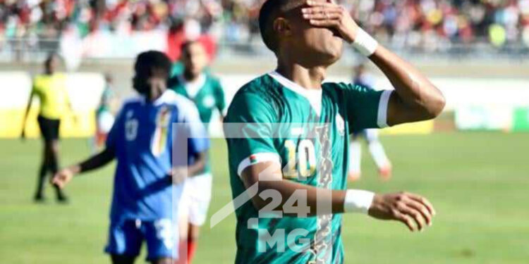 FOOTBALL – Njiva Rakotoharimalala n’a encore participé à aucun entraînement collectif avec son club depuis sa blessure, raconte Romuald « Rôrô »