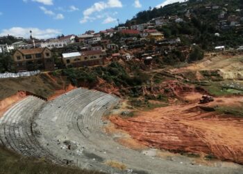 INFRASTRUCTURES – Le secrétariat d&rsquo;Etat en charge des Nouvelles villes annonce la fin imminente des travaux de construction du coliseum d&rsquo;Ambatomena à Fianarantsoa
