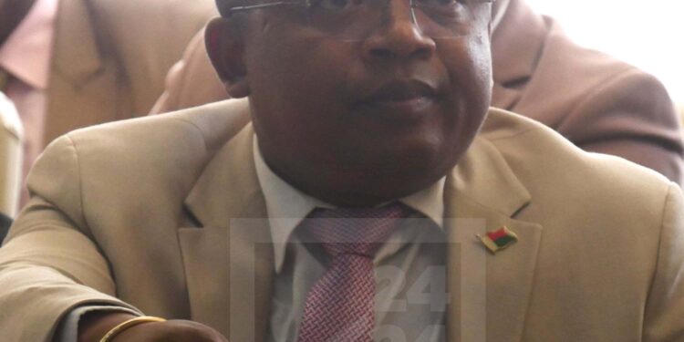 TRÉSOR PUBLIC – Plus de 432 milliards d&rsquo;ariary dans les caisses du Fonds routier, selon le ministre des Travaux publics