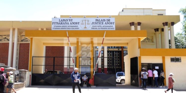 JUSTICE – “Les magistrats suspendus n&rsquo;ont pas respecté la politique pénale”, se défend le ministère