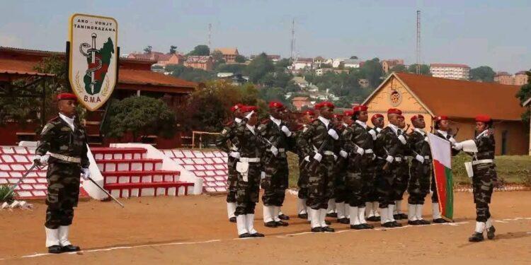 ARMEE – 15 nouveaux élèves officiers intègrent le bataillon médical d&rsquo;Ampahibe