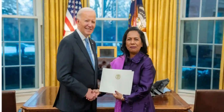 DIPLOMATIE – Lantosoa Rakotomalala présente ses lettres de créances à Joe Biden