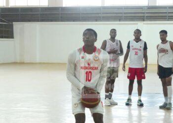 BASKETBALL – Hasina Rasolonandrianina parmi les 12 joueurs retenus pour la qualification à l’Afrobasket 2025