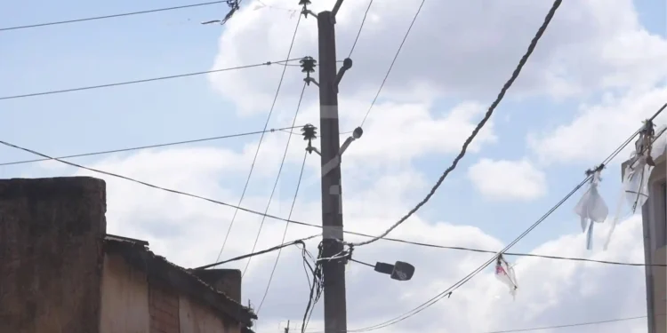 ENERGIE – Les possibilités d’investissement du secteur privé dans des infrastructures de transmission et de distribution sur les réseaux de la Jirama évoquées