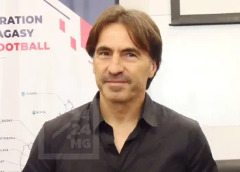 FOOTBALL – Corentin Martins indique “ne pas pouvoir changer tout d’un coup”