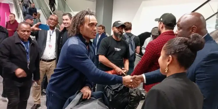 FOOTBALL – Robert Pirès, Jay Jay Okocha, Christian Karembeu, Mamadou Niang, Alain Giresse et d’autres débarquent pour le match de gala du 26 mars à Mahamasina