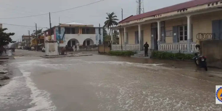 INTEMPERIES – Les premiers bilans du cyclone Honde font état de huit morts, un disparu et plus de 88 000 sinistrés