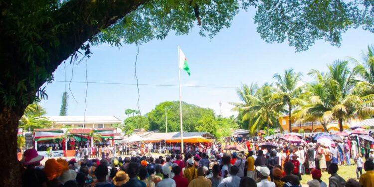 ÉVÉNEMENT – Interpellation de trois individus soupçonnés d&rsquo;avoir tenté d&rsquo;arrêter la cérémonie de remise d&rsquo;écharpes des maires élus à Vatomandry