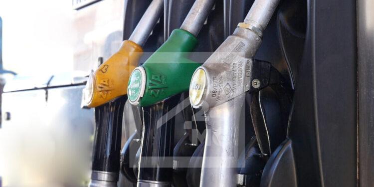 PÉTROLE LAMPANT – Un écart de plus de 600 ariary entre le prix réel et le prix affiché à la pompe