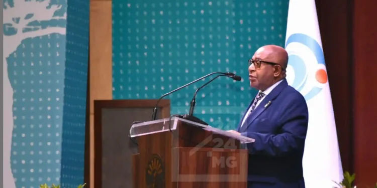 OCEAN INDIEN – “Mayotte est comorienne”, réplique Azali Assoumani à la demande d’Emmanuel Macron d’intégrer Mayotte à la COI