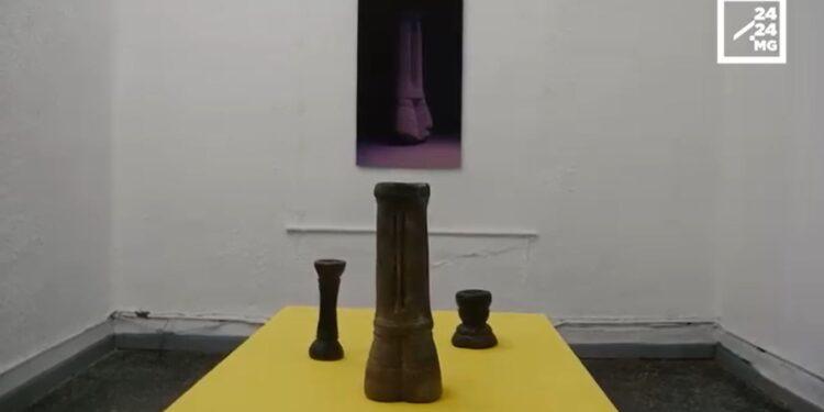 “DEPOSSEDER LE MONDE” – Quand l’art contemporain permet la restitution d’objets patrimoniaux