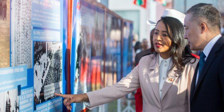 DIPLOMATIE – Madagascar rend hommage à la contribution chinoise dans la lutte contre le fascisme lors du 98e anniversaire de l’Armée populaire de libération 