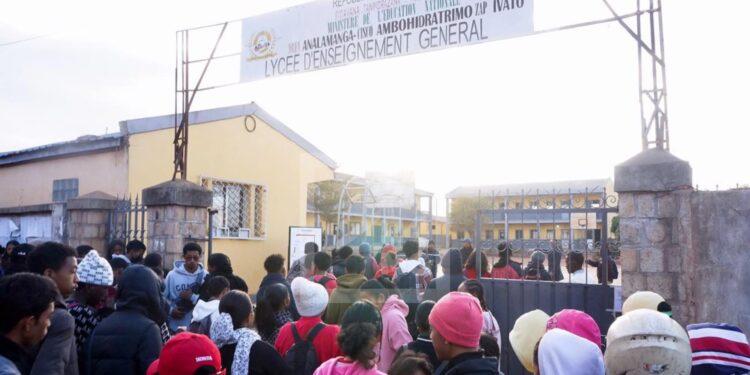 EDUCATION – Coexistence à durée encore indéterminée des nouvelles options et des options traditionnelles au baccalauréat 