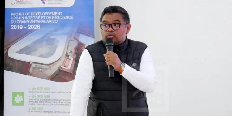 ASSAINISSEMENT – Les autorités rassurent sur la qualité de l’eau potable à Ambohidratrimo après l’enfouissement des boues issues du curage du Canal C3