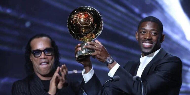 FOOTBALL – Le joueur du PSG Ousmane Dembélé sacré Ballon d’Or 2025