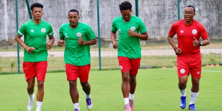 FOOTBALL – Les Barea au complet à Abidjan à la veille du derby de l’océan Indien