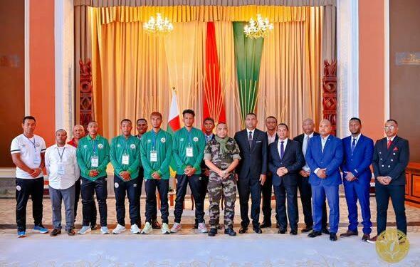 FANATANJAHAN-TENA – Nangataka tso-drano tamin&rsquo;ny fitondram-panjakana teny Iavoloha ny Barea mialoha ny hiaingana ho any Tiorkia