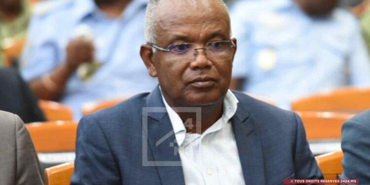 INVESTISSEMENT – Le général Béni Xavier Rasolofonirina, ancien ministre de la Défense nationale, nommé a la tête du Fonds Souverain Malagasy
