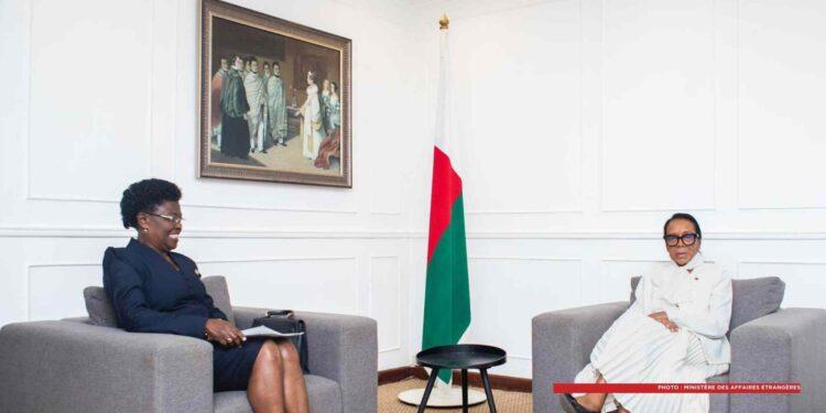 DIPLOMATIE – La représentante spéciale du président de la Commission de l&rsquo;Union africaine quitte Madagascar