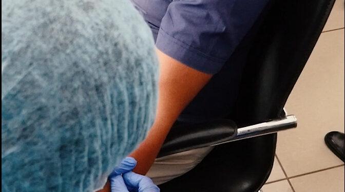 « Au début, les groupes cibles de cette vaccination étaient limités…Mais maintenant, nous allons l&rsquo;ouvrir à tout le monde. »