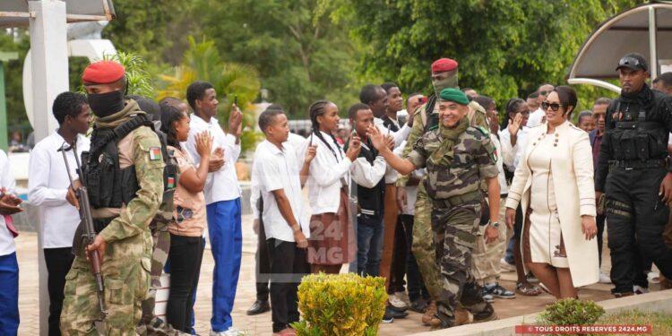 ENSEIGNEMENT SUPÉRIEUR – Le Colonel Michael Randrianirina appelle les étudiants à “ne pas se laisser acheter”