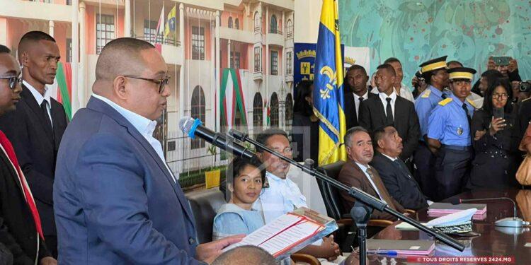 ANTANANARIVO – Fenoherintsoa Ralambomanana prône la discipline et la cohésion pour ramener l’ordre dans la Capitale