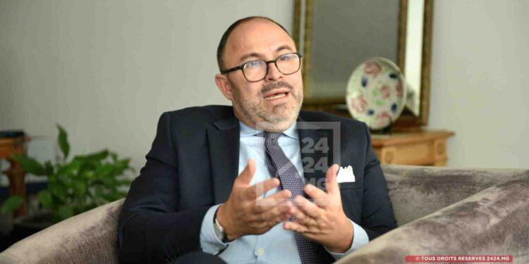 ARNAUD GUILLOIS, AMBASSADEUR DE FRANCE A MADAGASCAR – “Madagascar est un Etat souverain qui décide librement de ses partenariats internationaux”