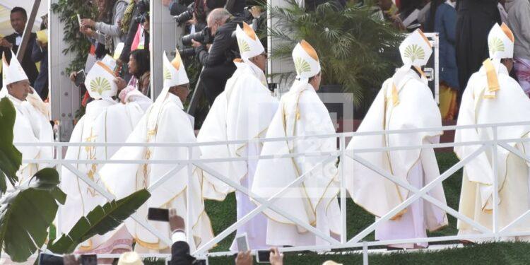 VIE DE LA NATION – Les évêques catholiques appellent à l’union sacrée alors que Madagascar se trouve “à un tournant important de son histoire”