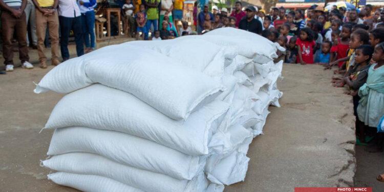 CONSOMMATION – La SPM injecte une partie de son stock de riz dans deux districts de Toamasina, dont 30 tonnes à 2 000 ariary le kilo