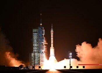 OBJECTIF LUNE – La Chine envoie un astronaute dans l&rsquo;espace pour un an dans le cadre de la mission Shenzhou-23