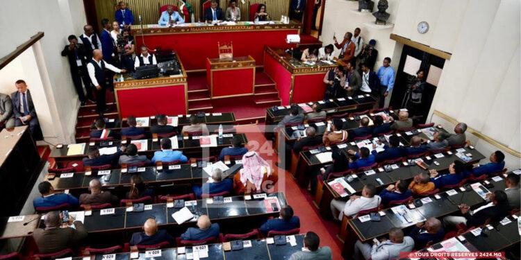 ASSEMBLEE NATIONALE – Dix ministres attendus à l’Assemblée nationale mardi pour une séance de “rencontres” avec les députés