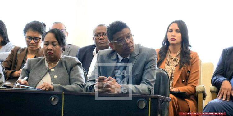 BUDGET – L&rsquo;État malgache engage 419 milliards d&rsquo;ariary dans le projet de budget rectificatif pour le lissage des prix de carburant