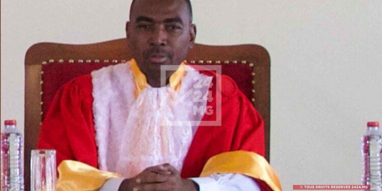 INSTITUTION – Merlin Rasolo Nandrasana évoque l’“intérêt de tous” et “une ambiance qui n’y est plus” pour expliquer sa démission à la HCC 