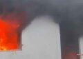 Meurtre d’une fillette à Ambositra : La foule incendie la maison de la famille d’un suspect