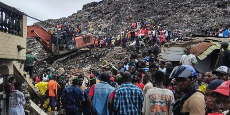 GUINÉE – Au moins 30 morts dans l’éboulement d’une décharge de Conakry, quelques heures avant la fermeture annoncée du site