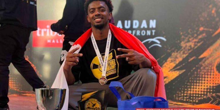 DANSE URBAINE – B.Boy 3J remporte le championnat de breaking du Festival Bouzé à Maurice