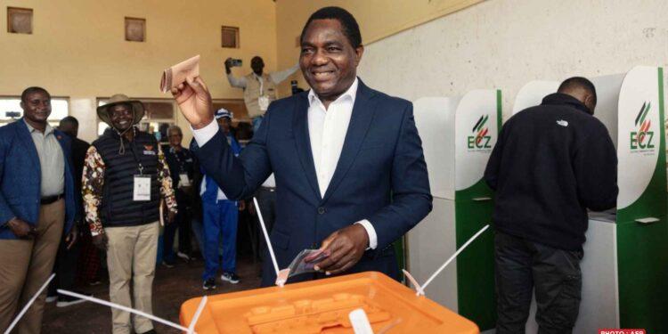 ELECTIONS – La Commission électorale zambienne annonce la réélection de Hakainde Hichilema pour un deuxième mandat